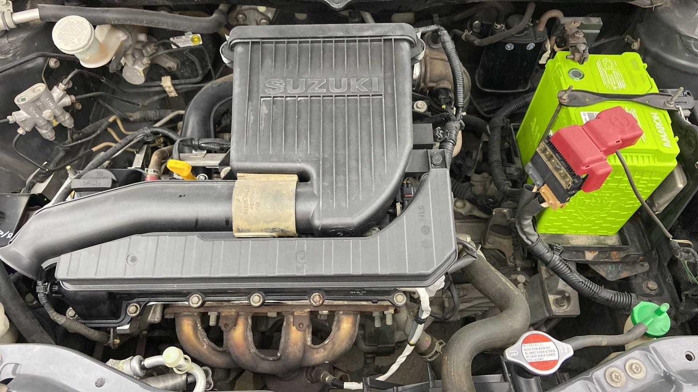 2017 Maruti Swift LXI (O), Petrol, Manual, 22,690 km, Open Bonet