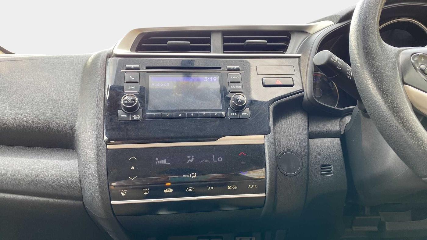 2017 Honda Jazz 1.2L I-VTEC V AT, CNG, Automatic, 40,612 km, Air Conditioner