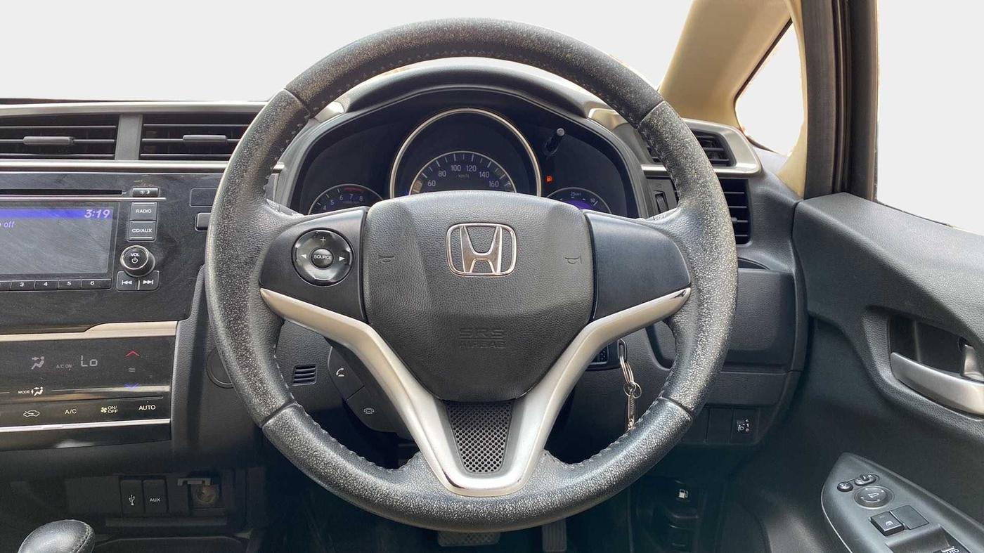 2017 Honda Jazz 1.2L I-VTEC V AT, CNG, Automatic, 40,612 km, Steering Wheel Close Up