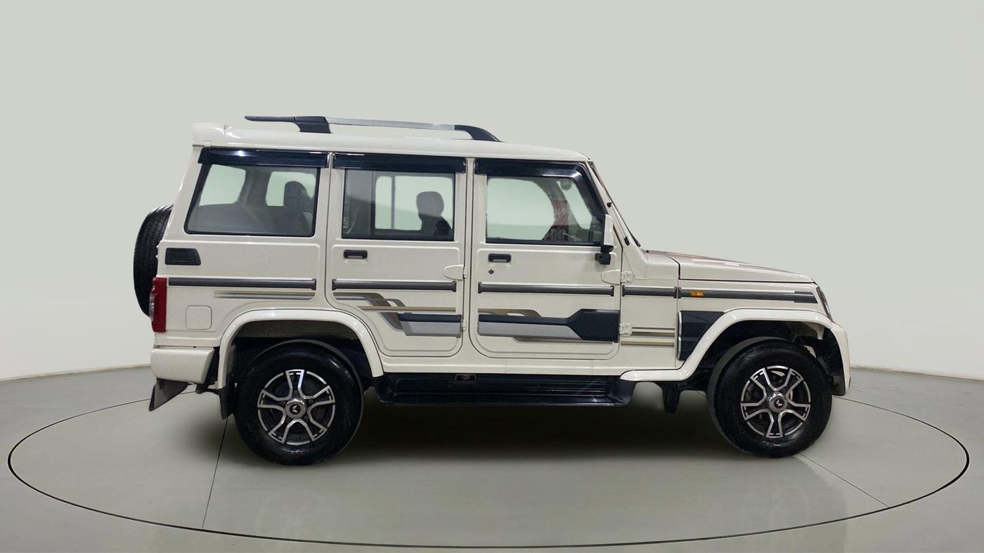 2023 Mahindra Bolero B6 (O), Diesel, Manual, 10,364 km, Right Side View