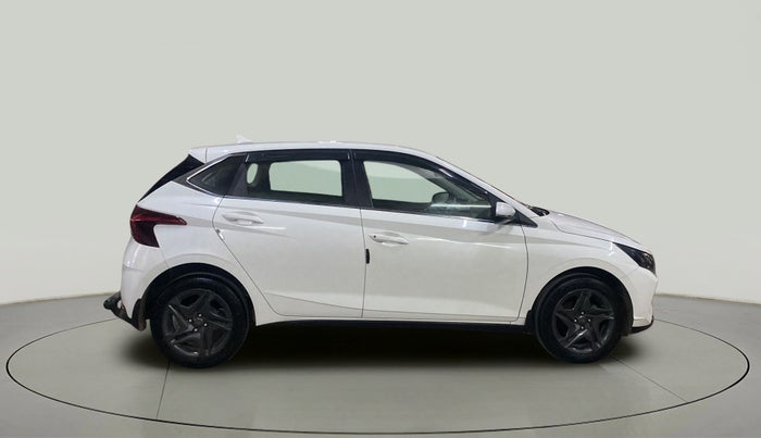 2020 Hyundai NEW I20 SPORTZ 1.5 MT, Diesel, Manual, 57,904 km, Right Side View