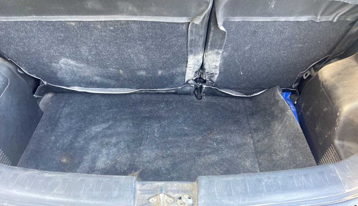 2016 Maruti Swift VXI, Petrol, Manual, 58,936 km, Boot Inside