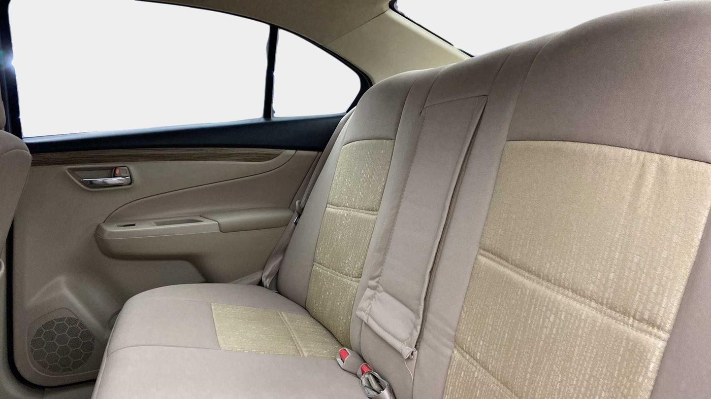 2018 Maruti Ciaz SIGMA 1.5 SHVS MT  PETROL, Petrol, Manual, 22,547 km, Right Side Rear Door Cabin