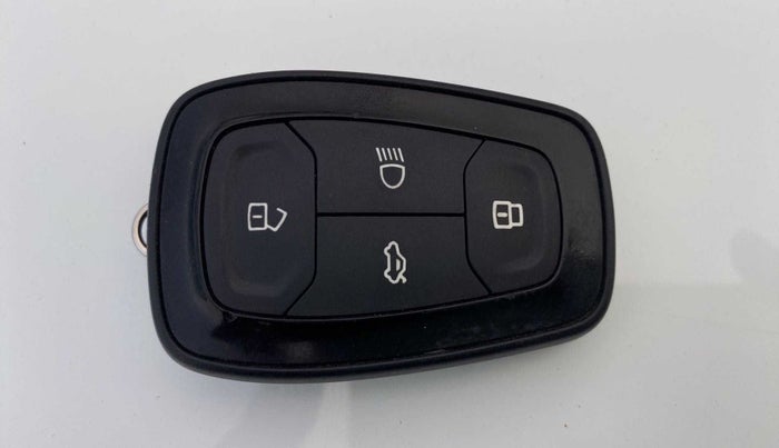 2022 Tata PUNCH CREATIVE  AMT, Petrol, Automatic, 26,225 km, Key Close Up