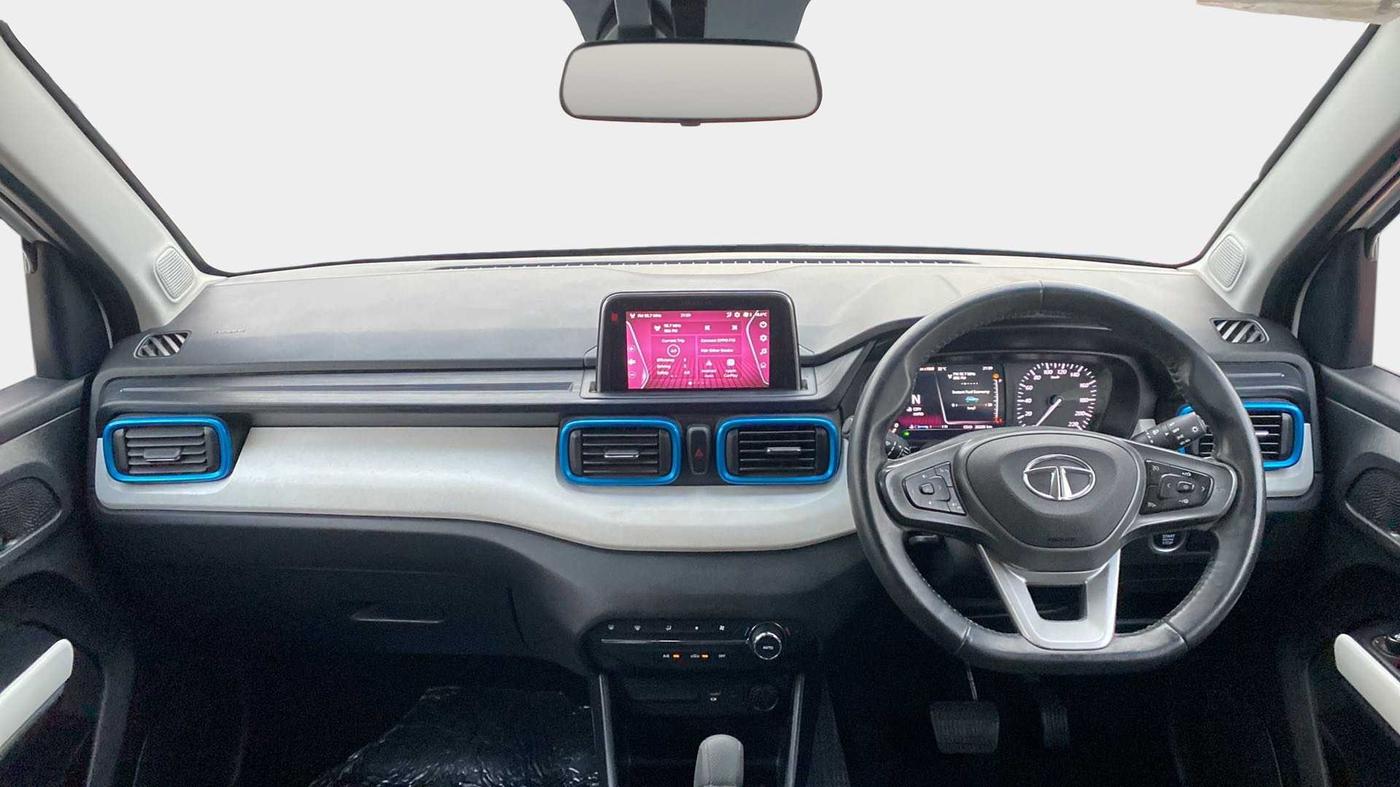 2022 Tata PUNCH CREATIVE  AMT, Petrol, Automatic, 26,225 km, Dashboard