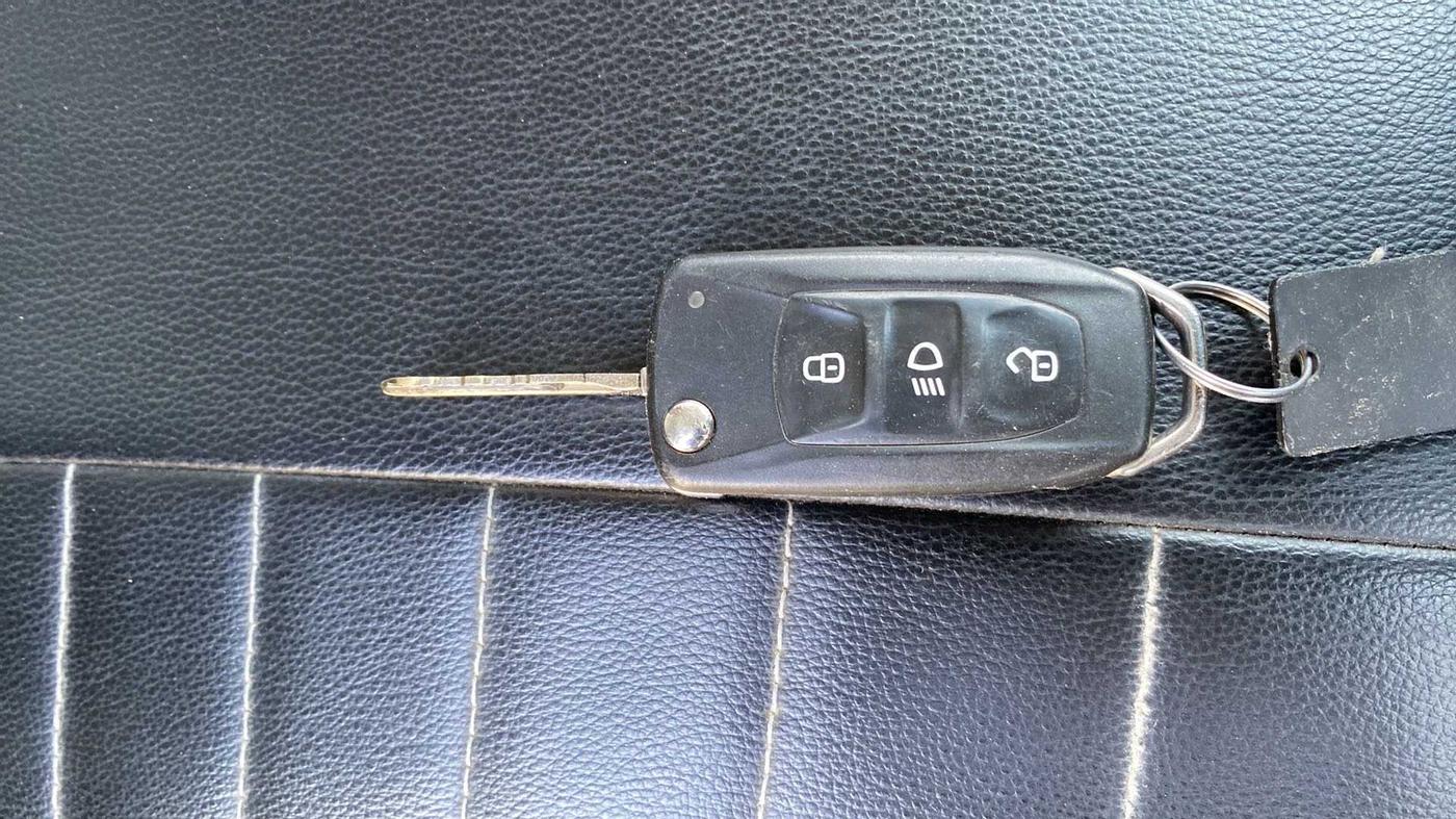 2018 Tata TIGOR XZA PETROL, Petrol, Automatic, 33,350 km, Key Close Up