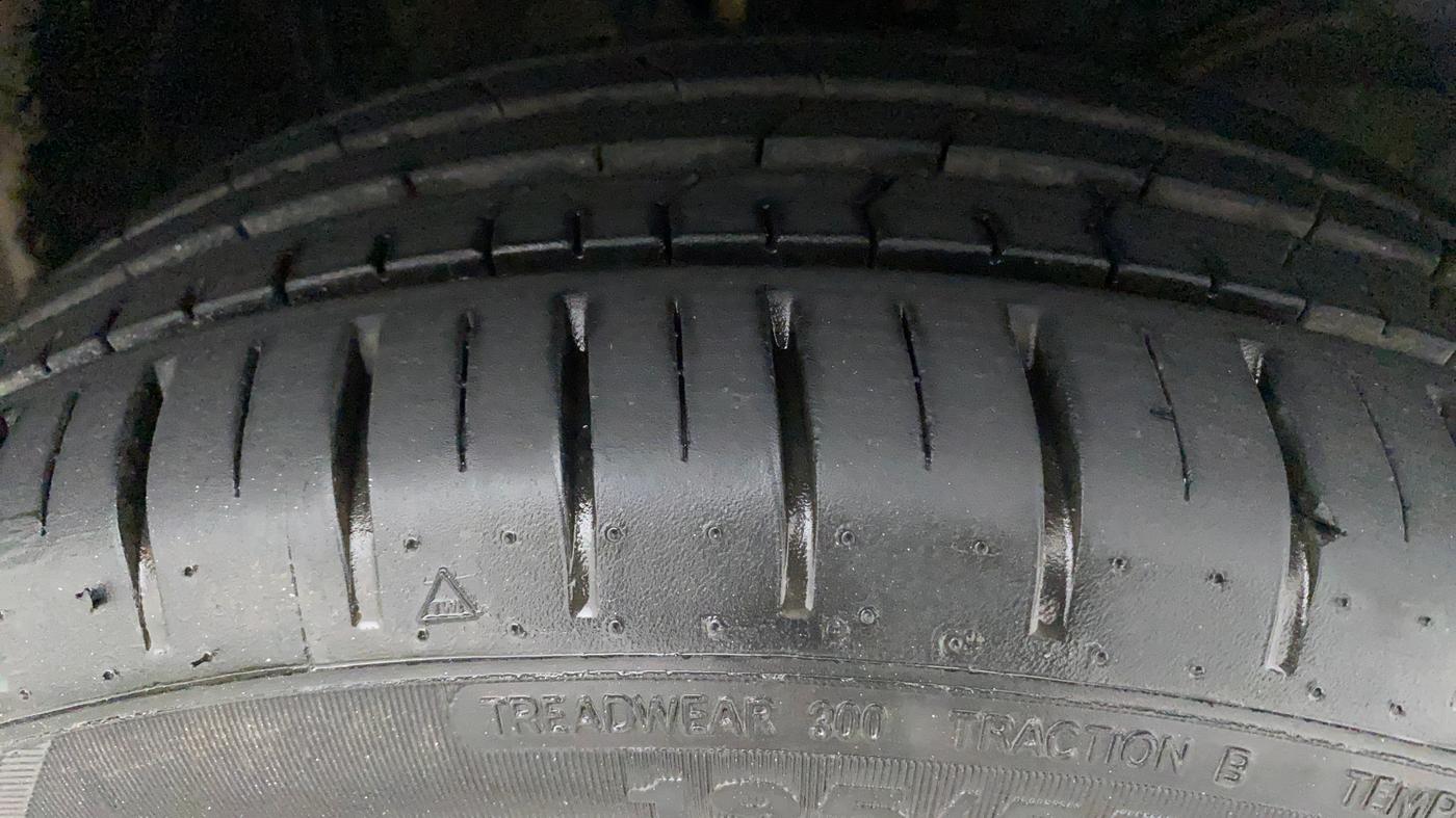 2020 Maruti Baleno ALPHA PETROL 1.2, Petrol, Manual, 11,504 km, Right Front Tyre Tread