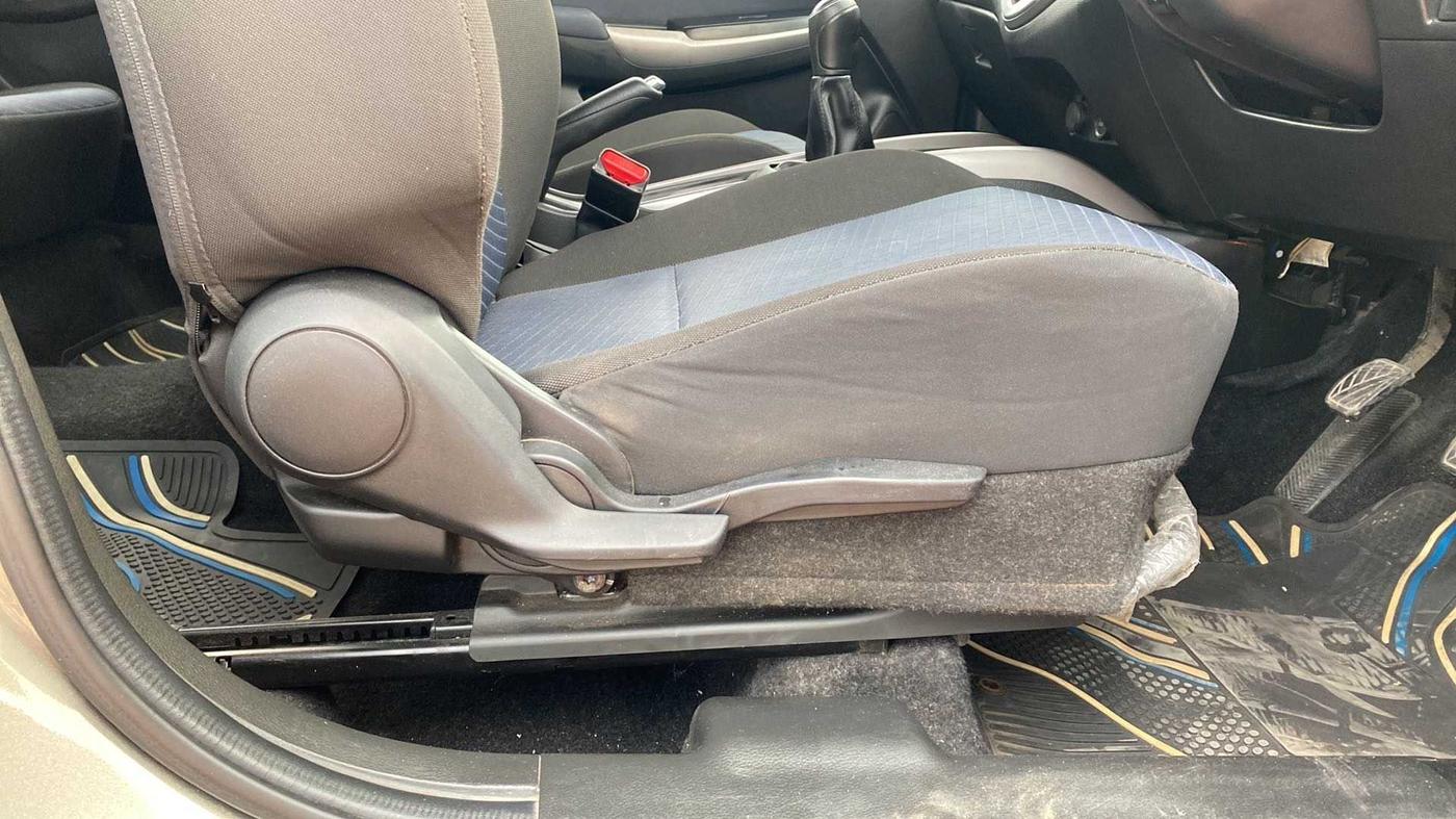2020 Maruti Baleno ZETA PETROL 1.2, Petrol, Manual, 34,849 km, Driver Side Adjustment Panel