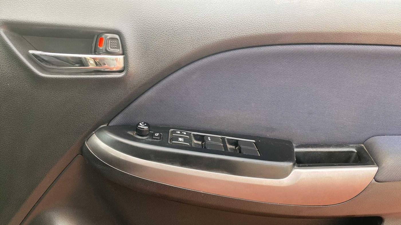 2020 Maruti Baleno ZETA PETROL 1.2, Petrol, Manual, 34,849 km, Driver Side Door Panels Control