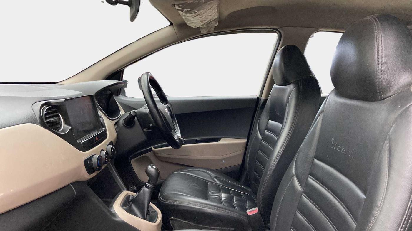 2021 Hyundai XCENT PRIME 	T+ CNG, CNG, Manual, 30,541 km, Right Side Front Door Cabin