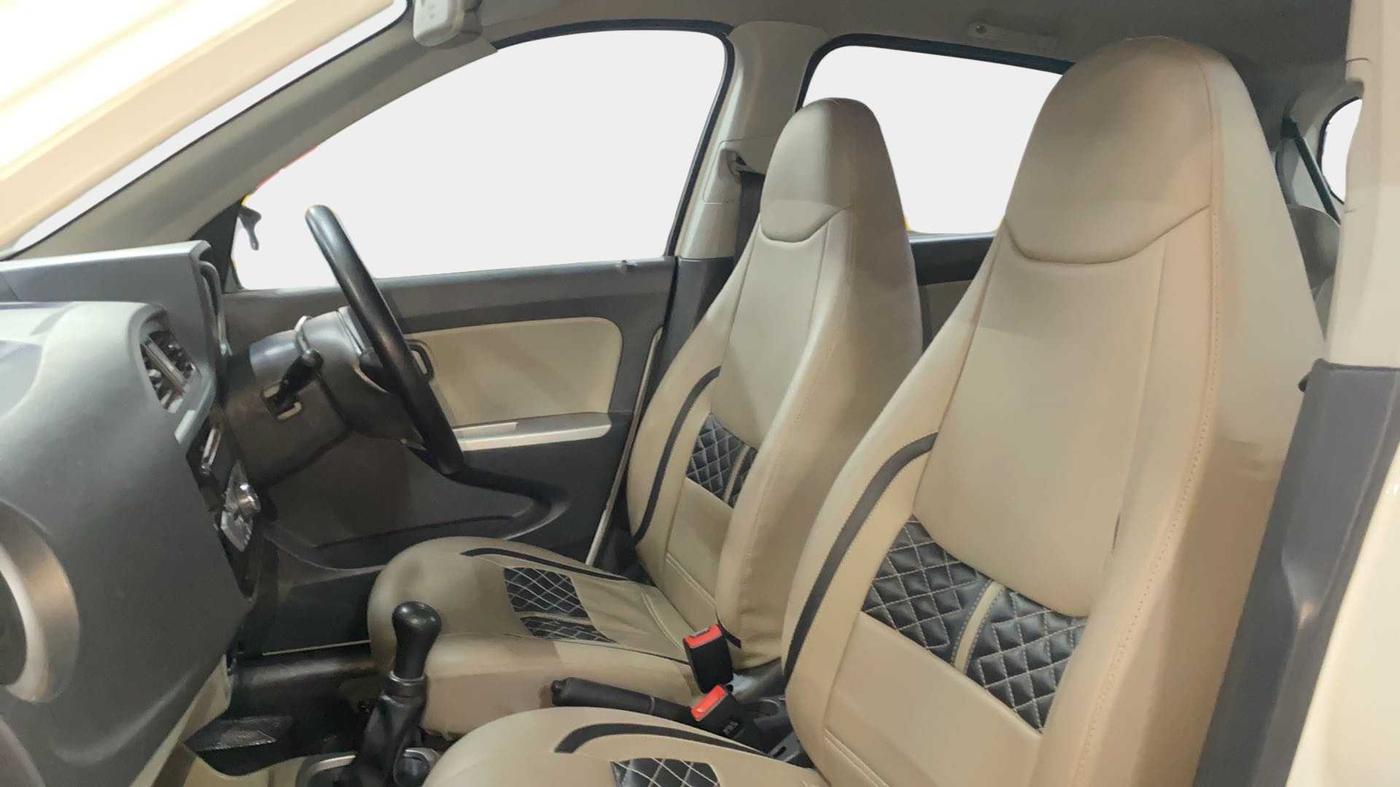 2018 Maruti Alto K10 VXI, Petrol, Manual, 38,873 km, Right Side Front Door Cabin