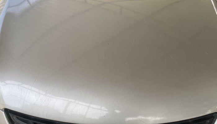 2014 Maruti Swift VXI, Petrol, Manual, 39,111 km, Bonnet (hood) - Minor scratches