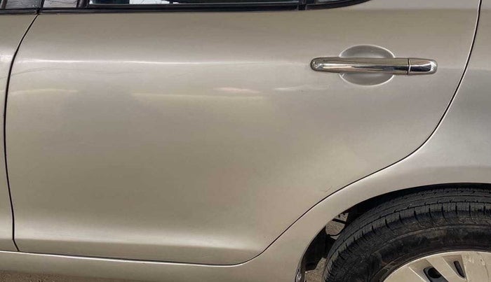 2014 Maruti Swift VXI, Petrol, Manual, 39,111 km, Rear left door - Minor scratches