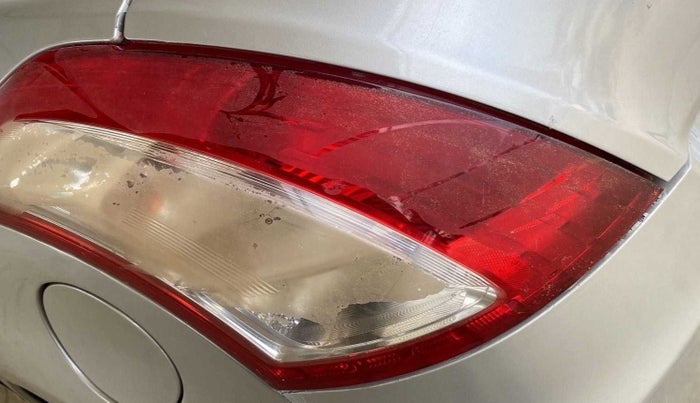2014 Maruti Swift VXI, Petrol, Manual, 39,111 km, Left tail light - Faded