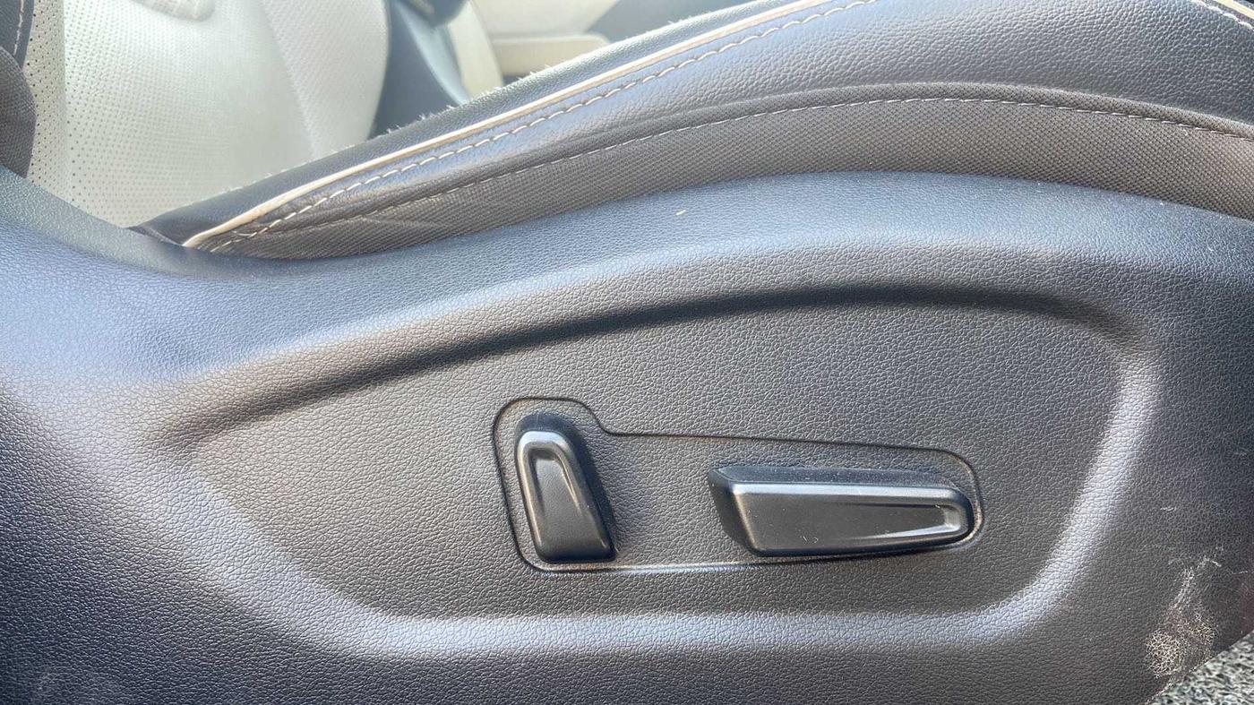 2021 Hyundai Creta SX (O) 1.5 DIESEL, Diesel, Manual, 46,643 km, Driver Side Adjustment Panel