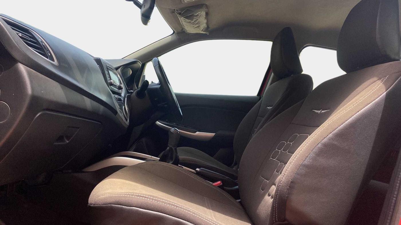2015 Maruti Baleno ZETA PETROL 1.2, Petrol, Manual, 91,699 km, Right Side Front Door Cabin