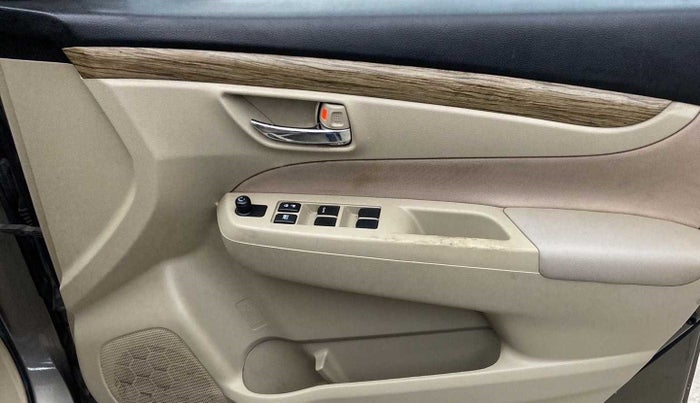 2018 Maruti Ciaz SIGMA 1.5 SHVS MT  PETROL, Petrol, Manual, 43,467 km, Driver Side Door Panels Control