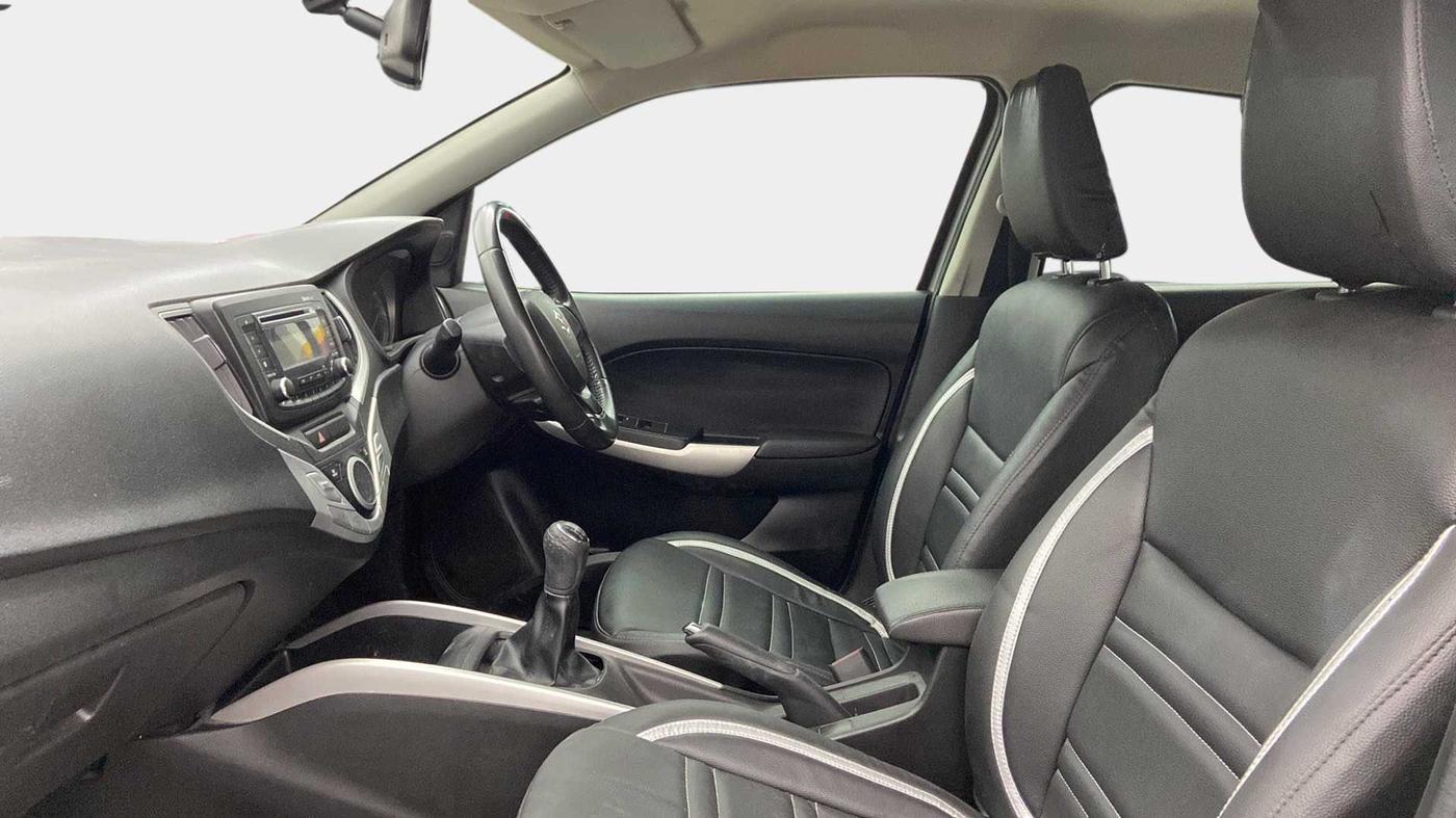 2016 Maruti Baleno ZETA PETROL 1.2, Petrol, Manual, 58,639 km, Right Side Front Door Cabin