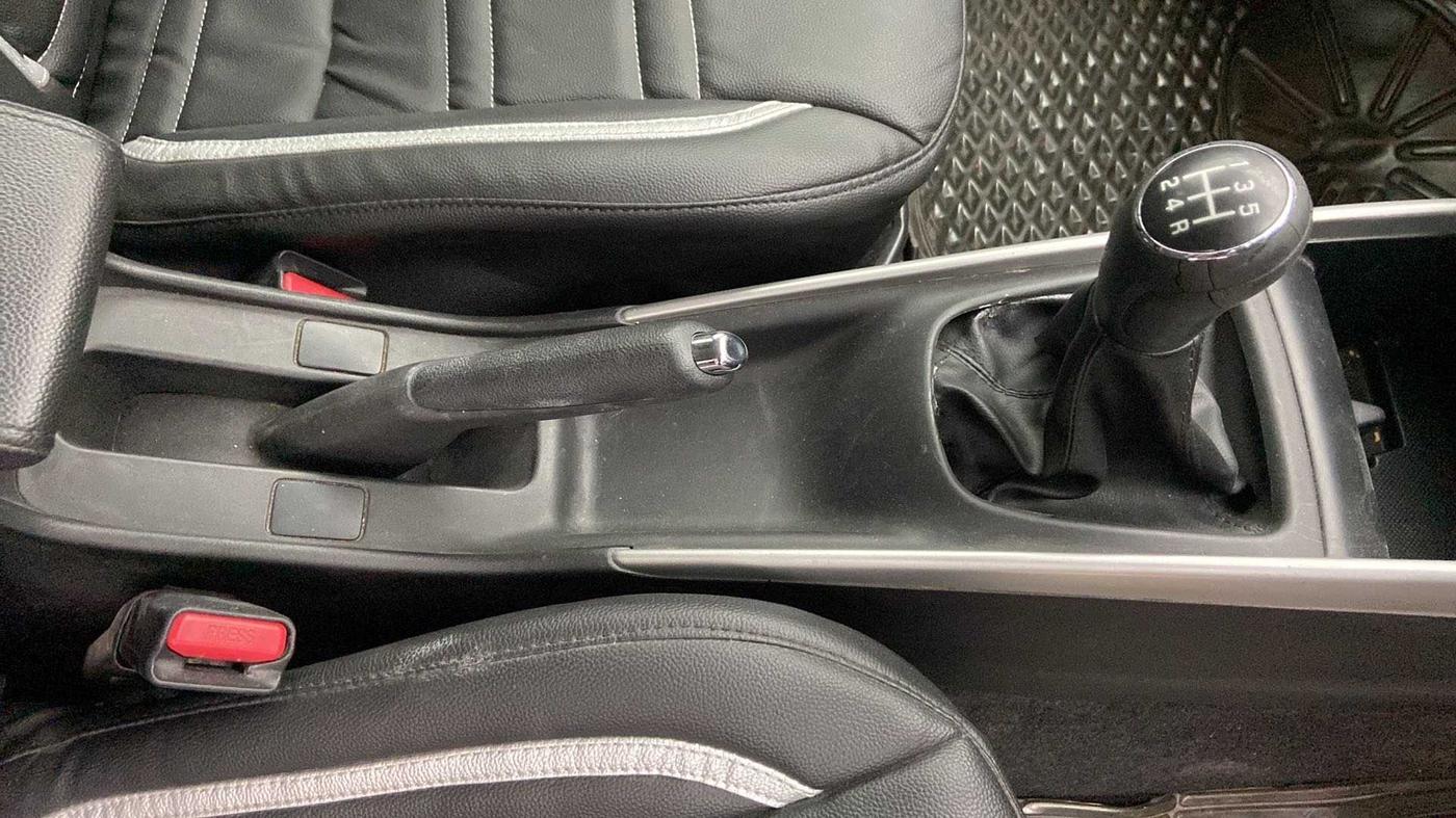 2016 Maruti Baleno ZETA PETROL 1.2, Petrol, Manual, 58,639 km, Gear Lever