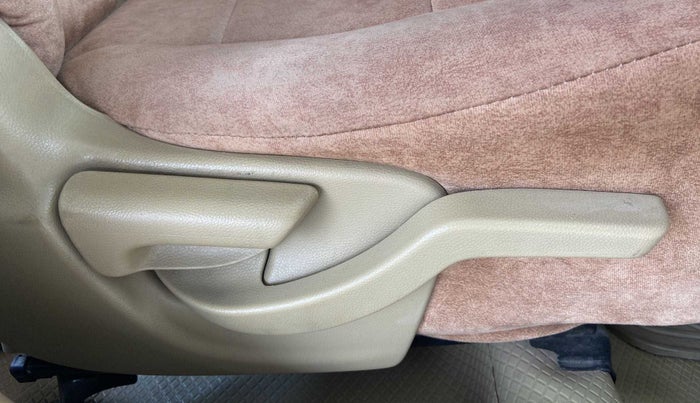 2017 Honda Amaze 1.2L I-VTEC VX, Petrol, Manual, 74,238 km, Driver Side Adjustment Panel