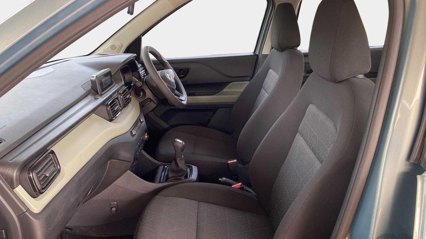 2023 Tata PUNCH ADVENTURE MT, Petrol, Manual, 4,366 km, Right Side Front Door Cabin