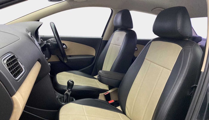2016 Volkswagen Ameo HIGHLINE1.5L, Diesel, Manual, 82,132 km, Right Side Front Door Cabin