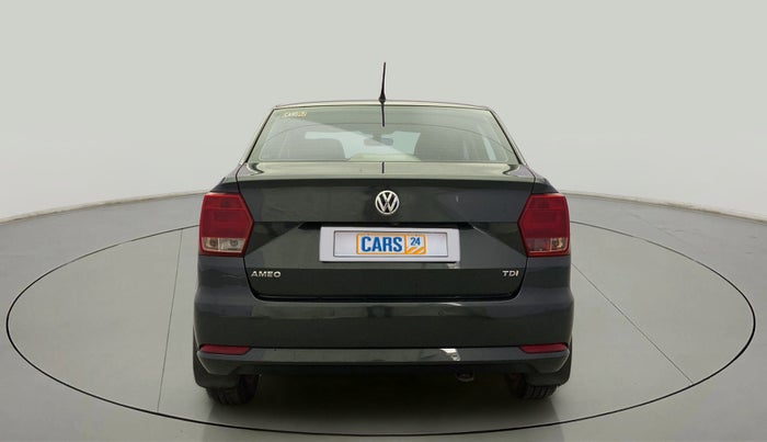 2016 Volkswagen Ameo HIGHLINE1.5L, Diesel, Manual, 82,132 km, Back/Rear