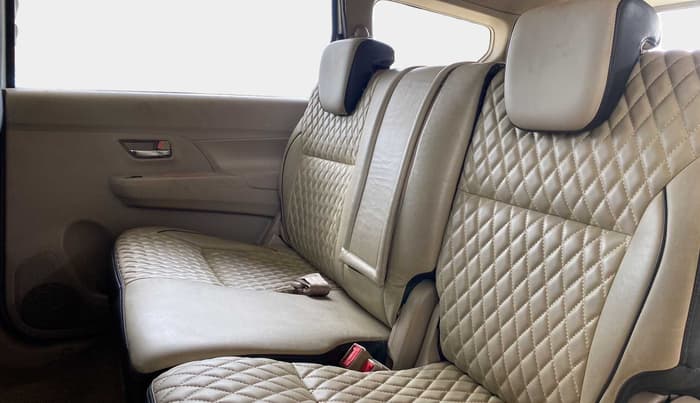 2022 Maruti Ertiga VXI CNG, CNG, Manual, 32,609 km, Right Side Rear Door Cabin