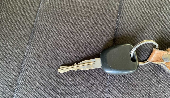 2010 Maruti Ritz VXI, Petrol, Manual, 63,130 km, Key Close Up