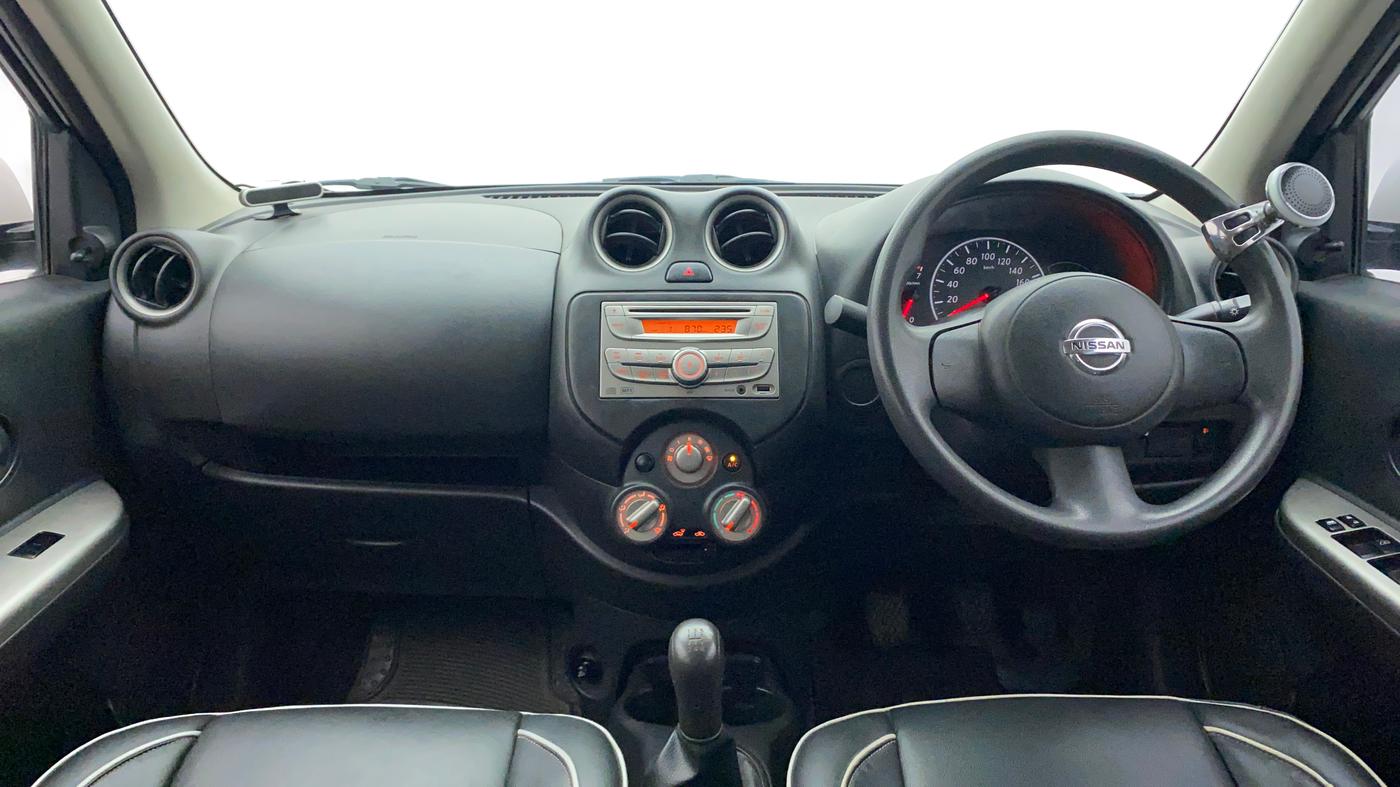 2017 Nissan Micra Active XV SAFETY PACK, Petrol, Manual, 37,913 km, Dashboard