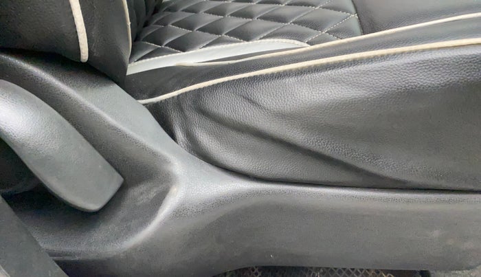 2017 Nissan Micra Active XV SAFETY PACK, Petrol, Manual, 37,913 km, Driver Side Adjustment Panel