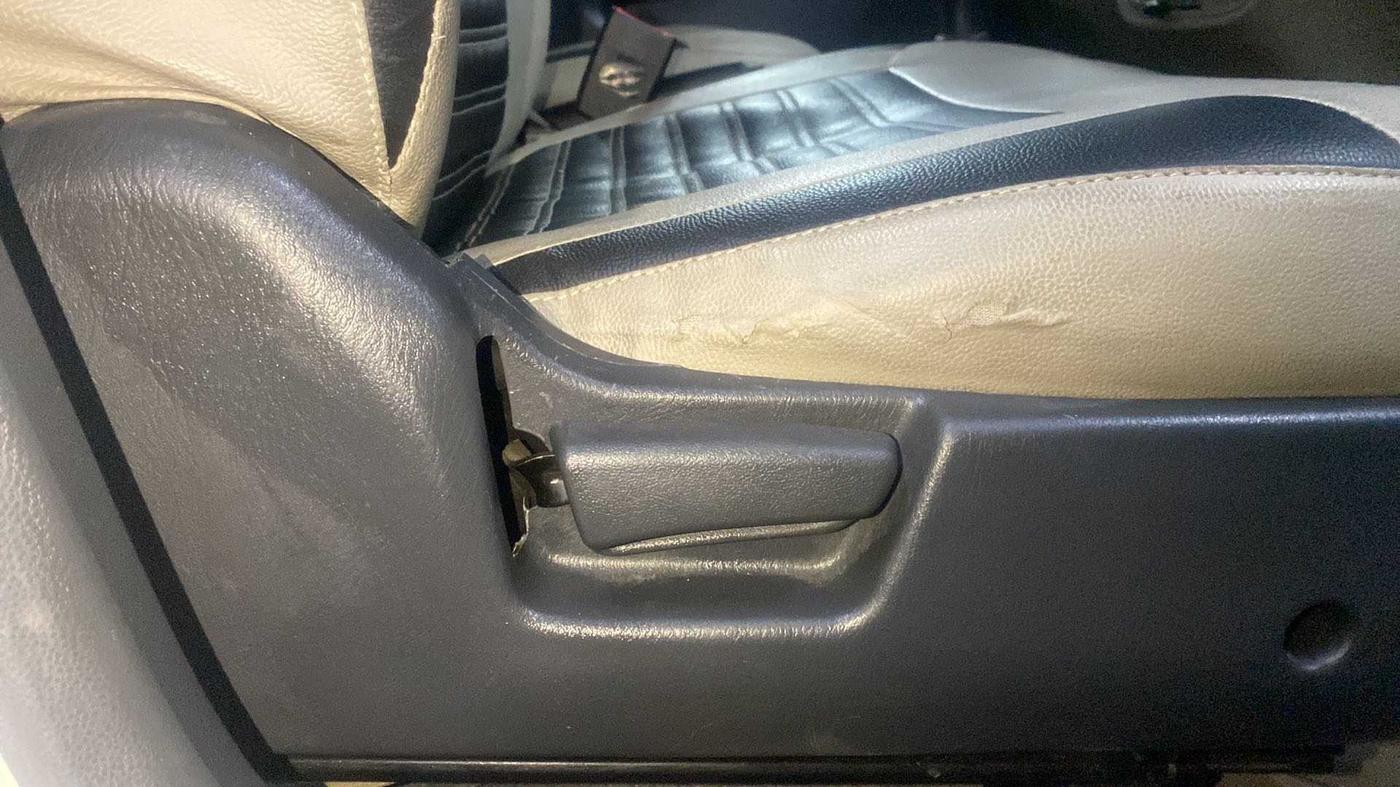 2018 Maruti Alto K10 VXI, Petrol, Manual, 37,528 km, Driver Side Adjustment Panel