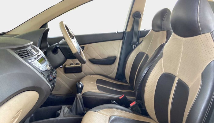 2014 Hyundai Eon D-LITE+, CNG, Manual, 62,548 km, Right Side Front Door Cabin