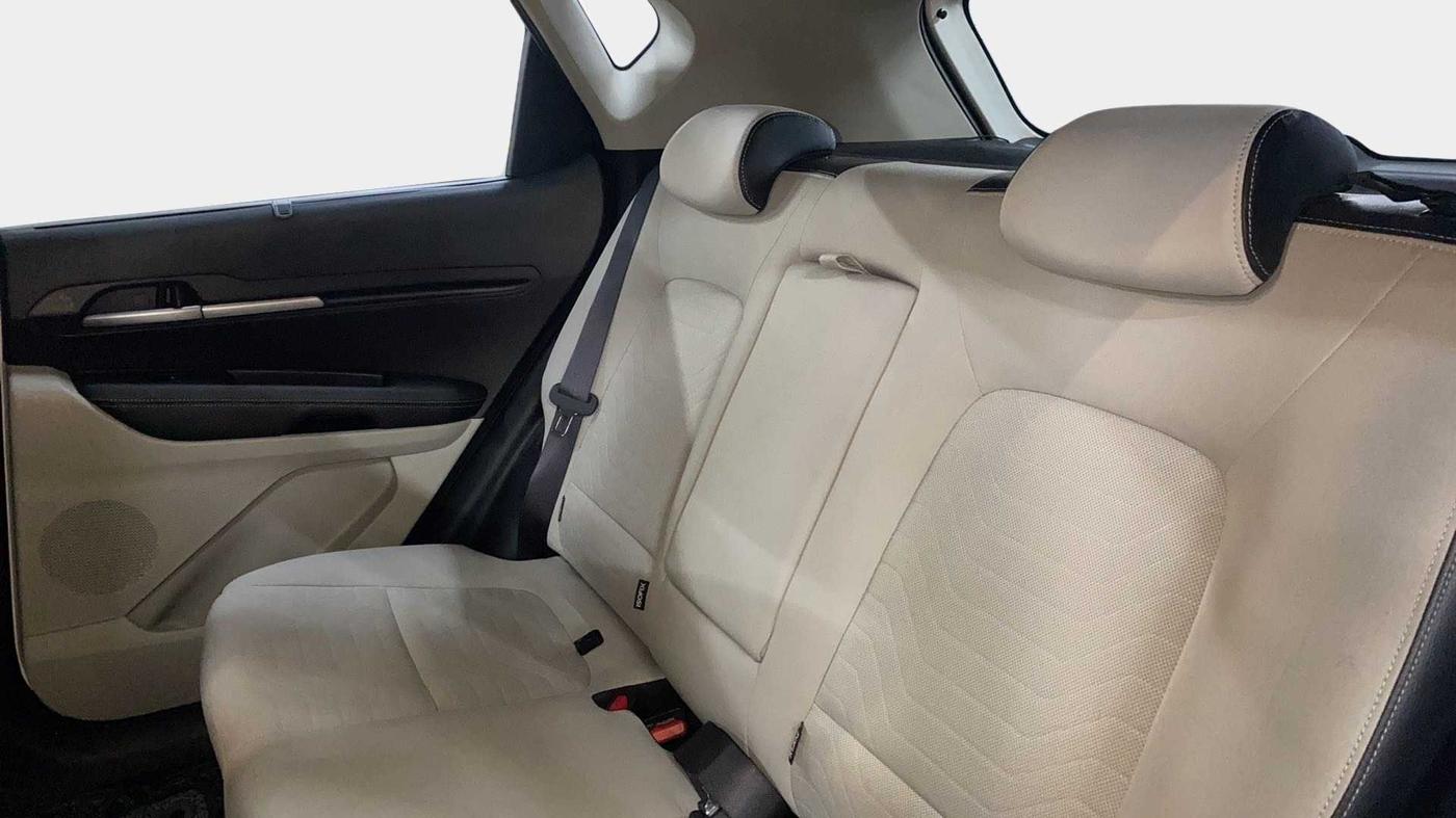 2022 KIA SONET HTX 1.5, Diesel, Manual, 31,605 km, Right Side Rear Door Cabin