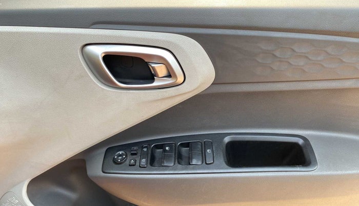 2020 Hyundai GRAND I10 NIOS SPORTZ AMT 1.2 KAPPA VTVT, Petrol, Automatic, 17,610 km, Driver Side Door Panels Control