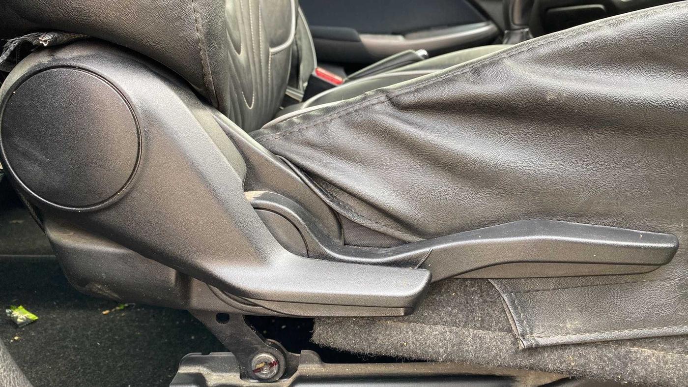2021 Maruti Baleno ZETA PETROL 1.2, Petrol, Manual, 25,439 km, Driver Side Adjustment Panel