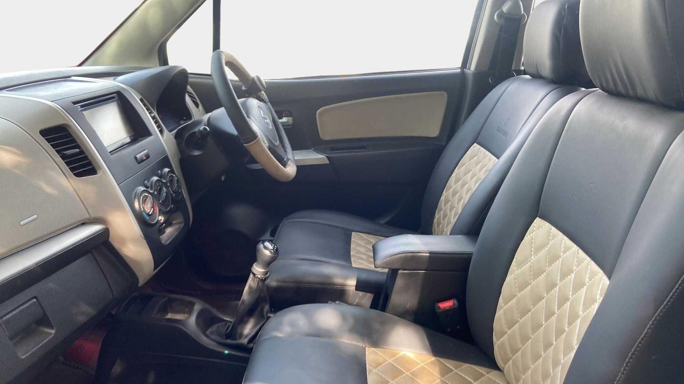 2015 Maruti Wagon R 1.0 LXI, Petrol, Manual, 60,832 km, Right Side Front Door Cabin
