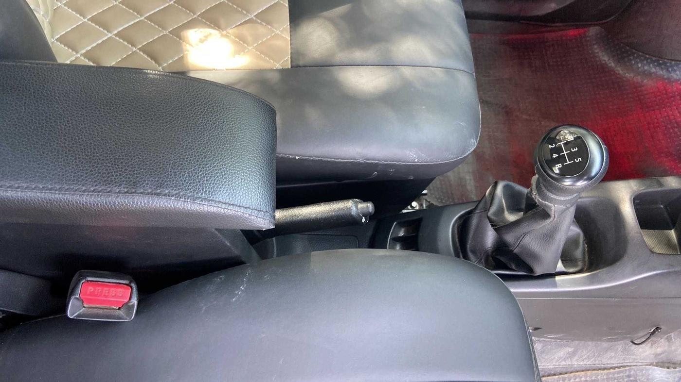 2015 Maruti Wagon R 1.0 LXI, Petrol, Manual, 60,832 km, Gear Lever