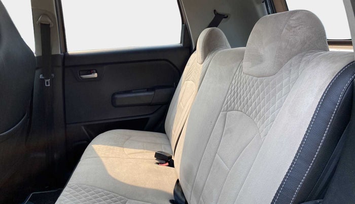 2020 Maruti New Wagon-R VXI 1.0, Petrol, Manual, 21,382 km, Right Side Rear Door Cabin