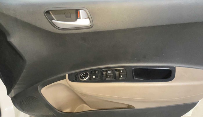 2017 Hyundai Grand i10 SPORTZ (O) 1.2 KAPPA VTVT, Petrol, Manual, 19,885 km, Driver Side Door Panels Control