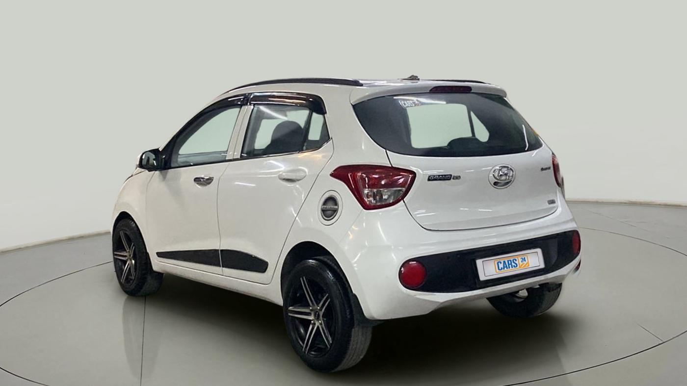 2017 Hyundai Grand i10 SPORTZ (O) 1.2 KAPPA VTVT, Petrol, Manual, 19,885 km, Left Back Diagonal