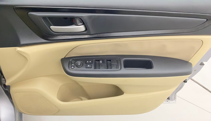 2019 Honda Amaze 1.2L I-VTEC V, Petrol, Manual, 49,506 km, Driver Side Door Panels Control