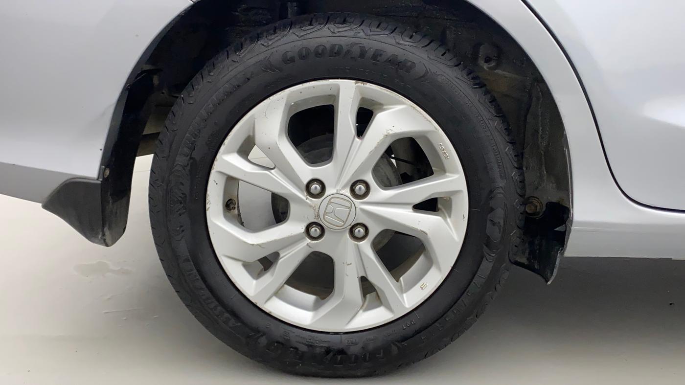 2019 Honda Amaze 1.2L I-VTEC V, Petrol, Manual, 49,506 km, Right Rear Wheel