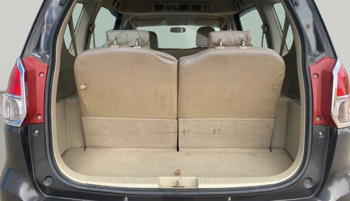 2017 Maruti Ertiga ZDI + SHVS, Diesel, Manual, 47,034 km, Boot Inside