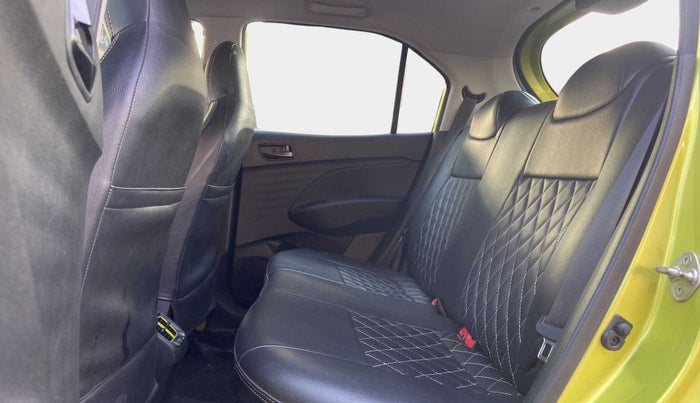 2019 Hyundai NEW SANTRO SPORTZ MT, Petrol, Manual, 30,023 km, Right Side Rear Door Cabin