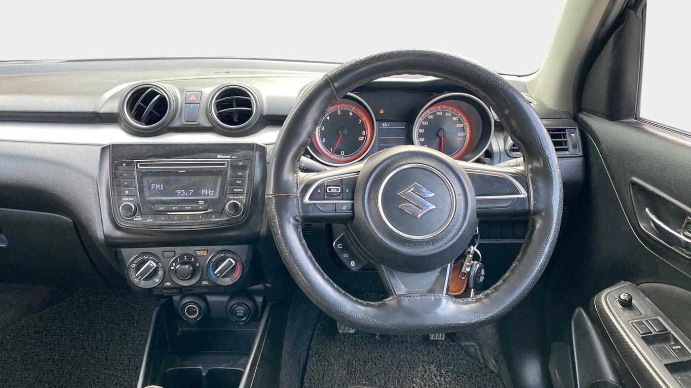 2018 Maruti Swift VXI, Petrol, Manual, 30,305 km, Steering Wheel Close Up