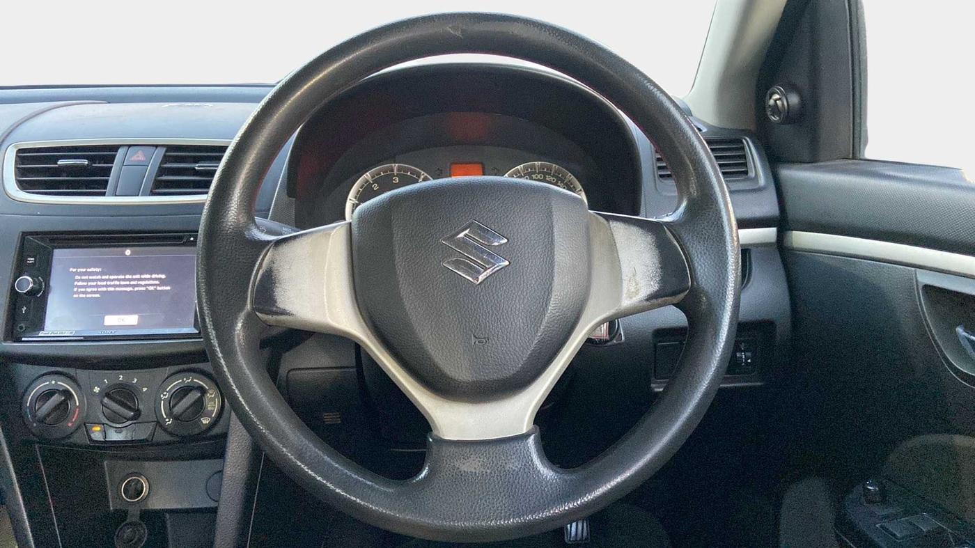 2014 Maruti Swift VDI, Diesel, Manual, 1,05,074 km, Steering Wheel Close Up