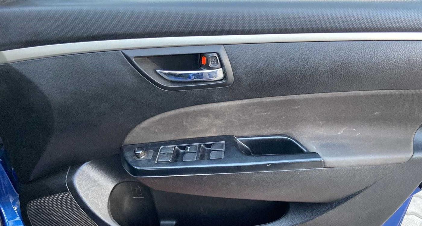 2014 Maruti Swift VDI, Diesel, Manual, 1,05,074 km, Driver Side Door Panels Control
