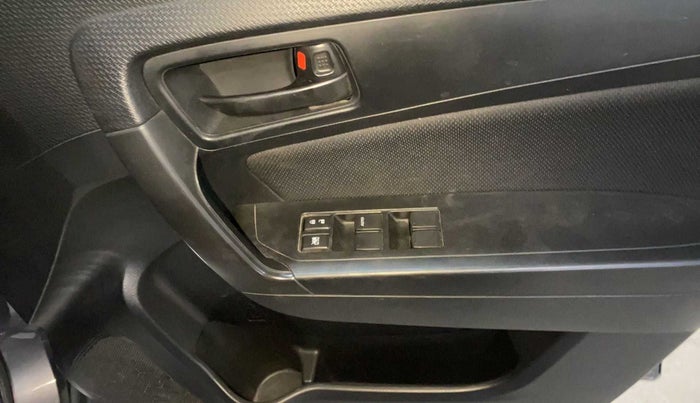 2020 Maruti Vitara Brezza VXI, Petrol, Manual, 57,779 km, Driver Side Door Panels Control