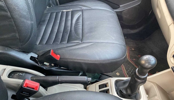 2019 Maruti Alto LXI, Petrol, Manual, 28,705 km, Gear Lever